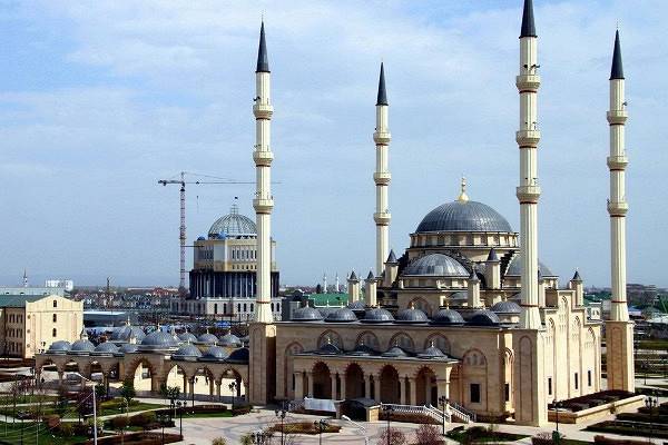 В Чечне откроют самую большую мечеть в Европе
