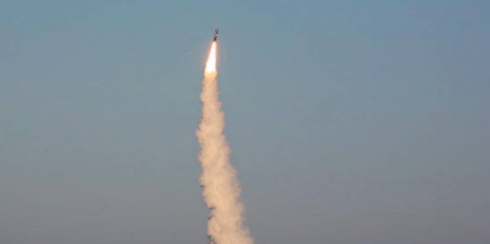 Выпущенные с подлодок в Баренцевом море баллистические ракеты успешно поразили цели