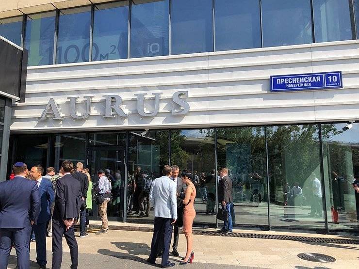 Aurus будет выпускать в Елабуге 5000 машин в год по цене 18 млн. рублей каждая