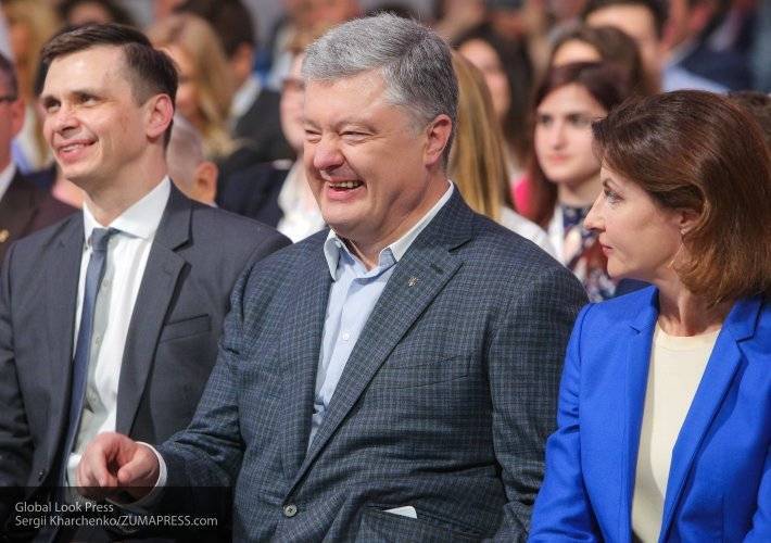 Порошенко не пришел на торжества по случаю Дня независимости в Киеве