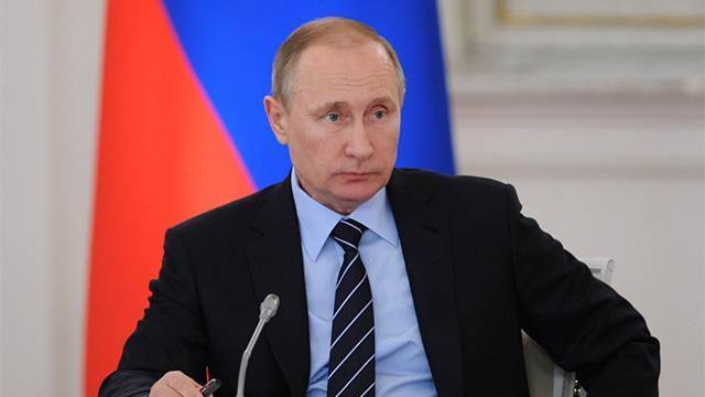 Путин поручил подготовить предложения по корректировке налога по углю . РЕН ТВ