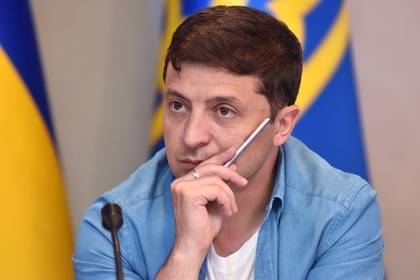 Зеленский сообщил об утренних СМС о потерях в Донбассе