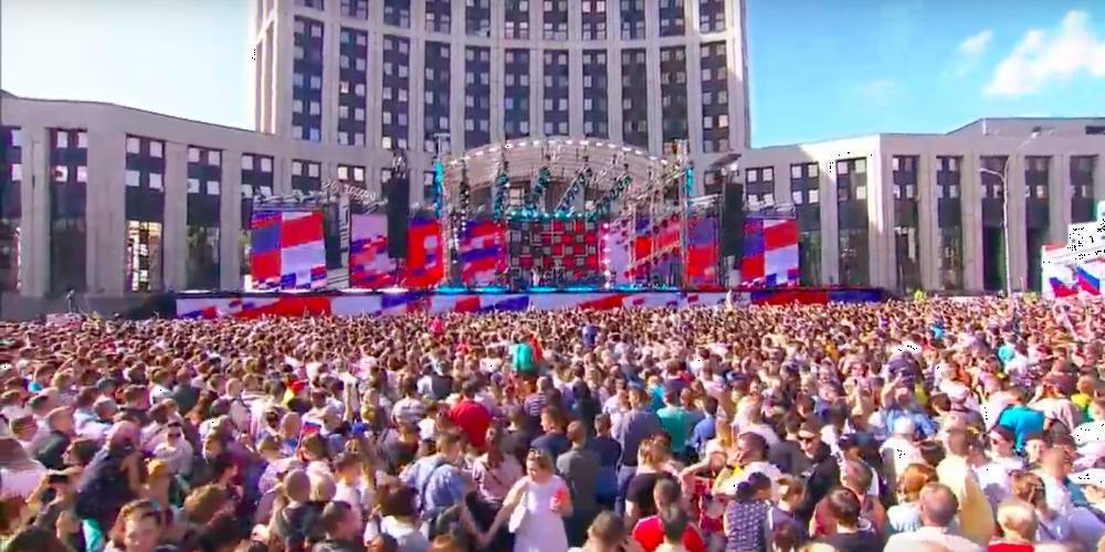 Число участников митинг-концерта на Сахарова достигло 100 тысяч человек