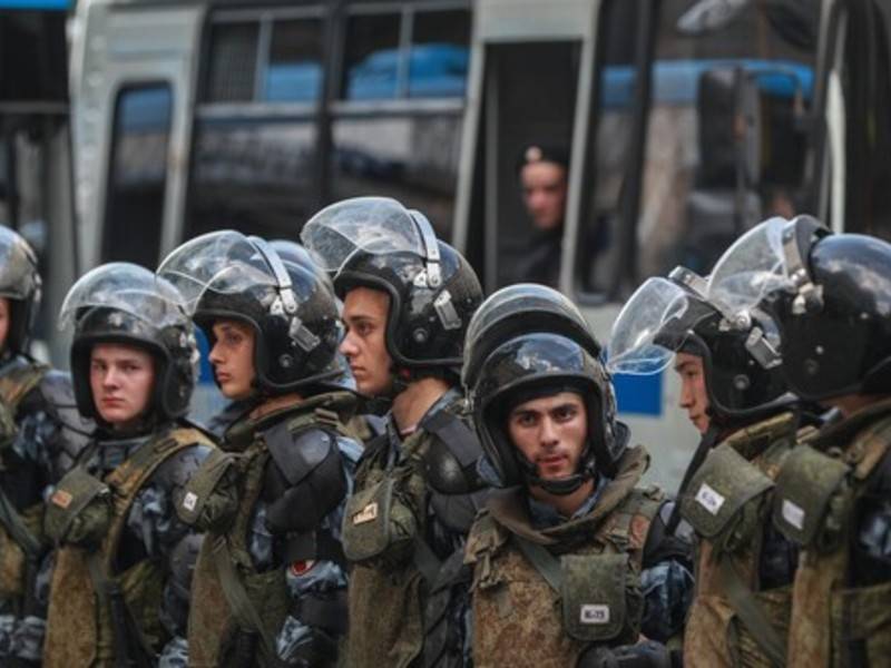 В ГД внесли законопроект об идентификации сотрудников полиции и Росгвардии - news.ru