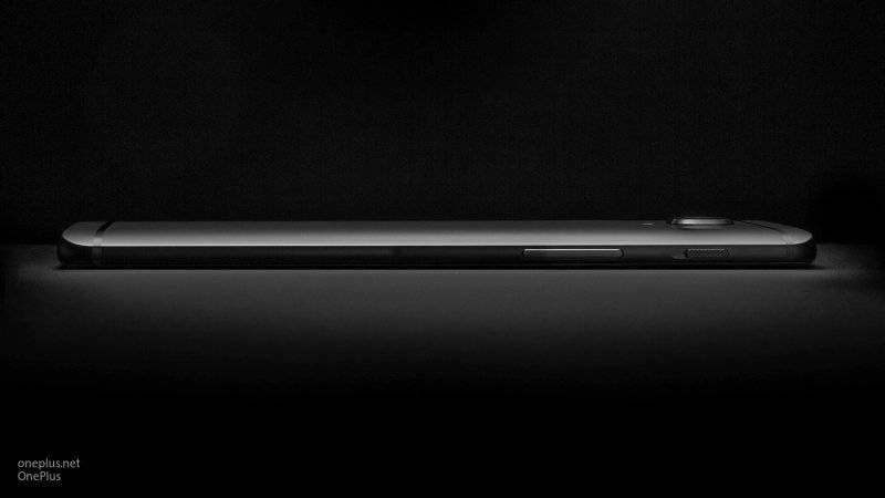 OnePlus представила дизайн модели 7T с необычной камерой