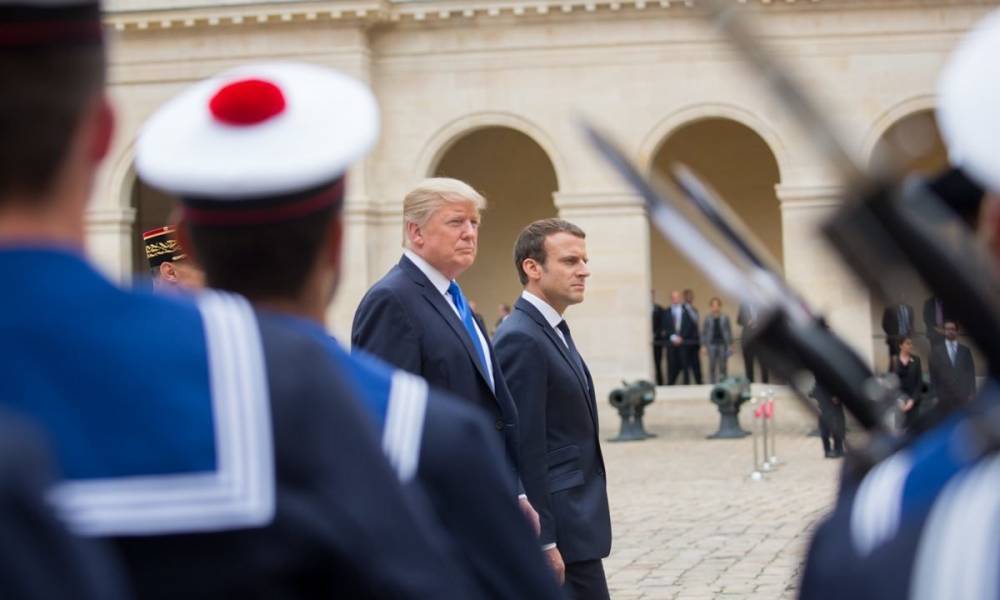 Во Франции Макрон проводит двустороннюю встречу с Трампом