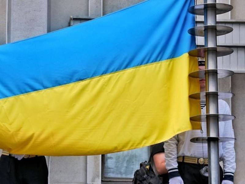 В Киеве обещали поднять флаг Украины над Владивостоком, «как 100 лет назад»