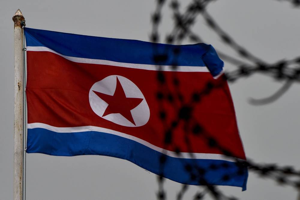 В Северной Корее заявили об успешном испытании «новой сверхкрупной» ракеты