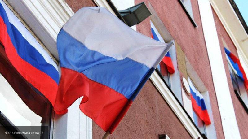 День флага РФ отметят на проспекте Сахарова в Москве
