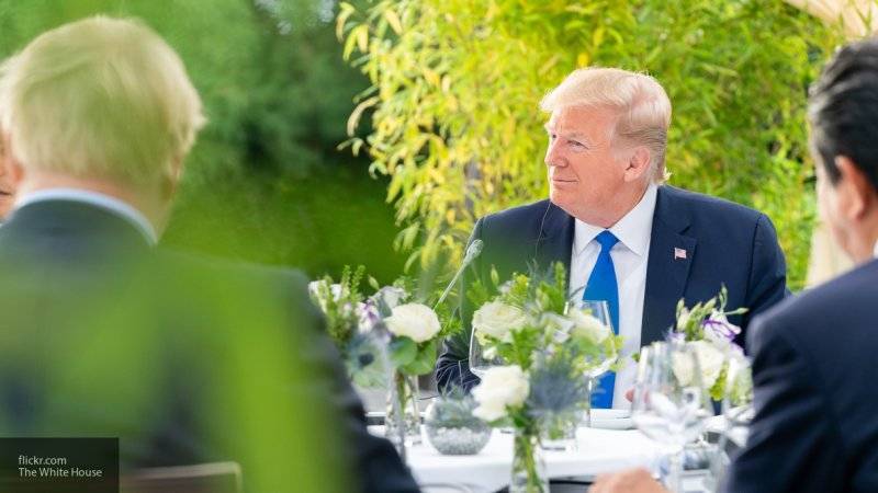 Трамп заявил о работе над включением России в G7
