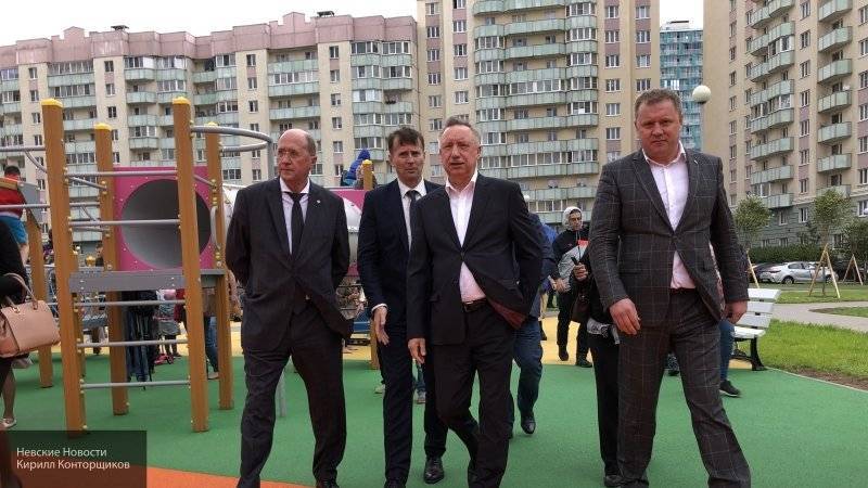Беглов приехал на открытие "двора мечты" в Петербурге