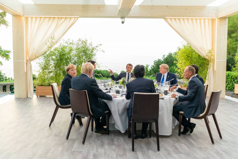 Марков заявил о невыгодном положении для России быть гостем на G7