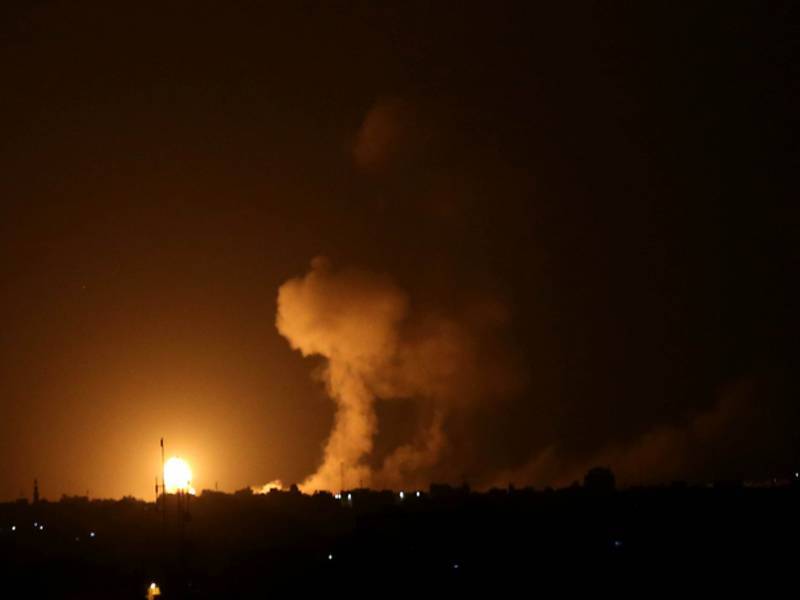 В небе над Дамаском прогремели несколько взрывов