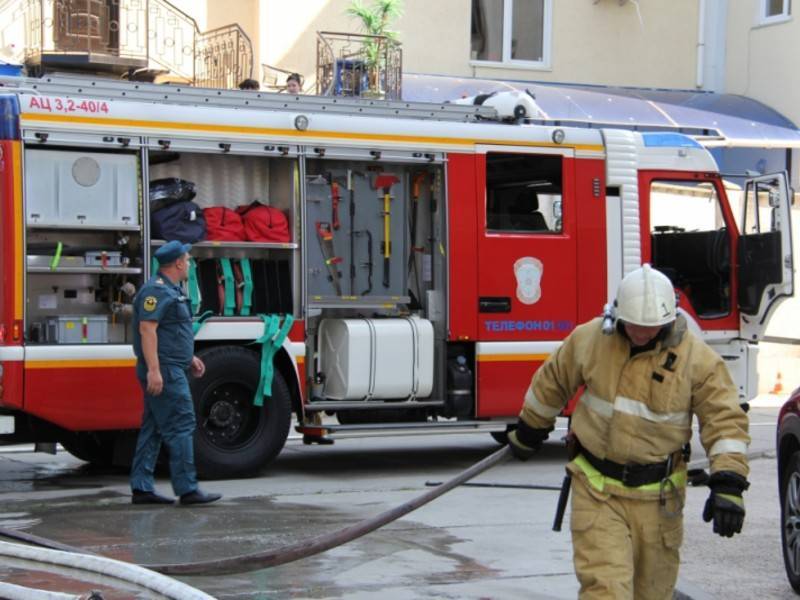 МЧС Крыма рассказало о крупном пожаре в степи