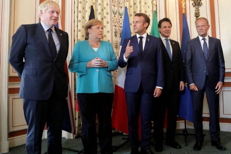 «Возвращение вероятно»: страны G7 договорились теснее работать с РФ