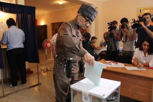 Международные наблюдатели не зафиксировали нарушений на выборах в Абхазии — Новости политики, Новости Большого Кавказа