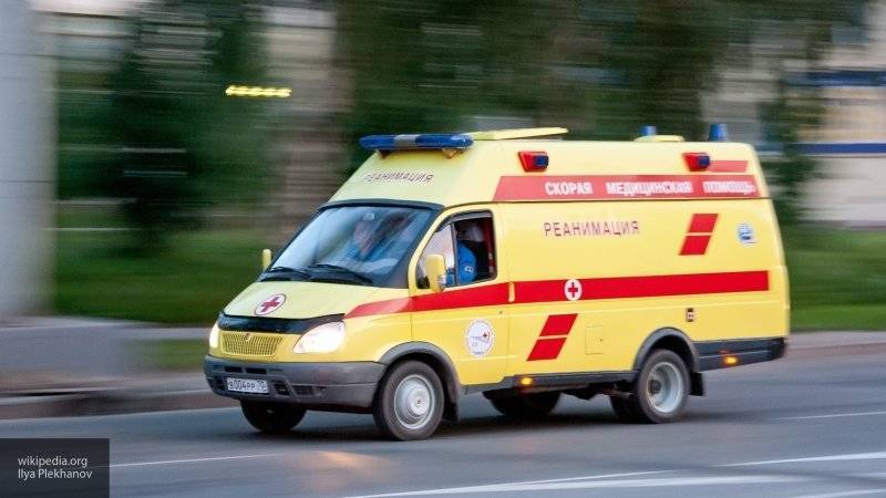 Человек погиб в результате аварии с участием мотоцикла и иномарки в Петербурге