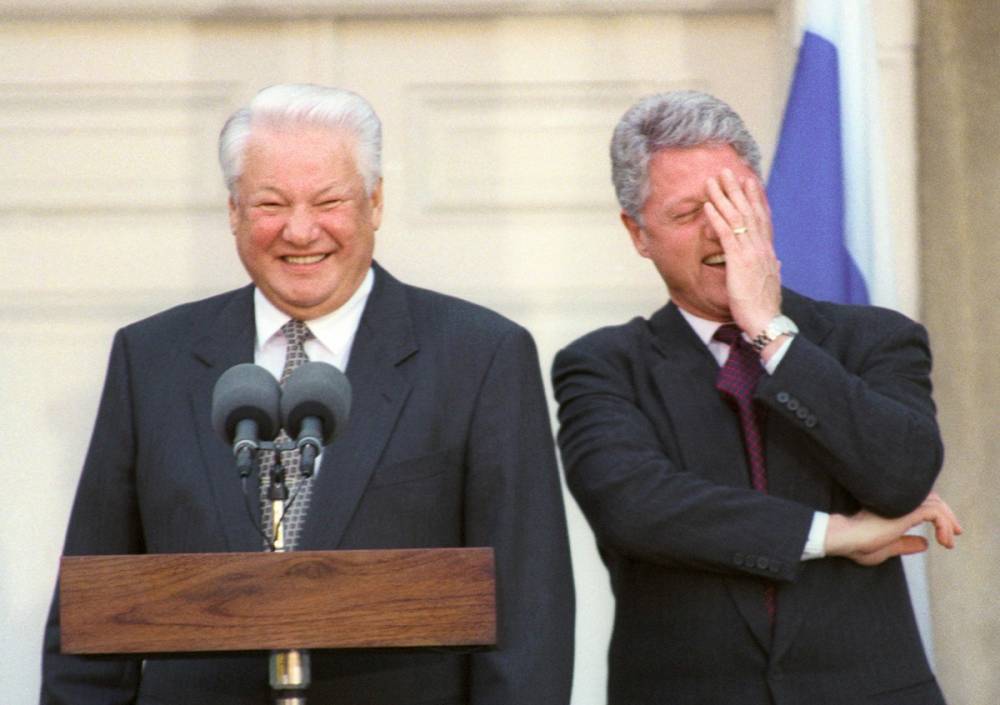 Ельцина записали во враги Украины. Посмертно
