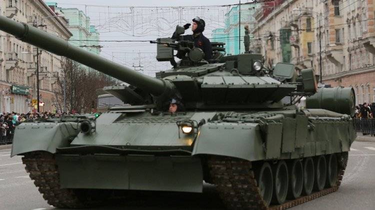 Крупные военные учения с танками  Т-80БВ прошли на Дальнем Востоке