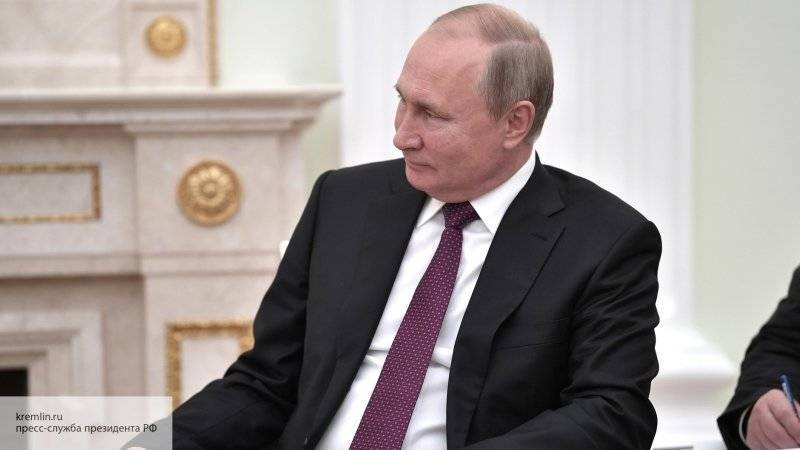 В Кремле прокомментировали возможное участие Путина в саммите G7