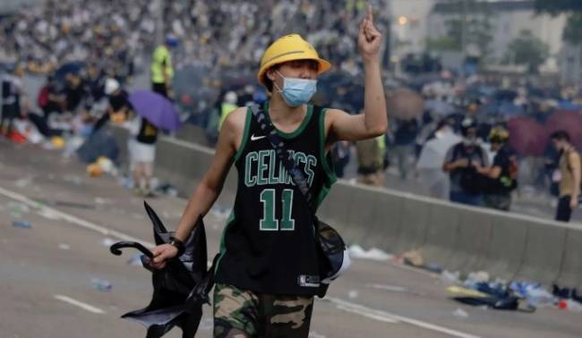 В Гонконге продолжает бушевать нескончаемая многонедельная манифестация — Новости политики, Новости Азии