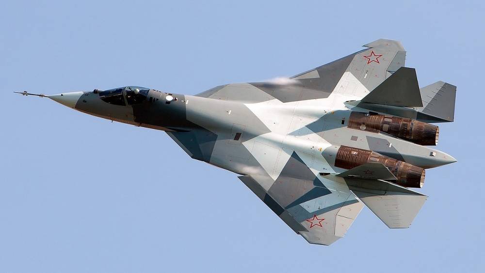Герой России Юрий Ващук заявил об уникальности истребителя Су-57