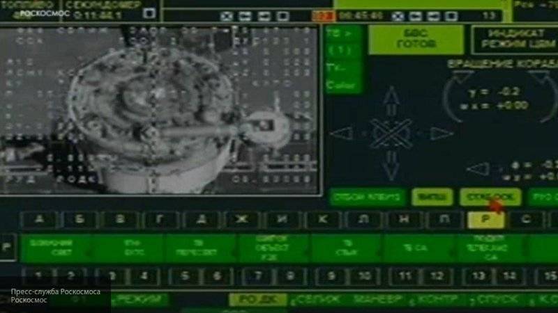 Опубликованы фото с операции по перестыковке "Союза МС-13" к другому модулю МКС