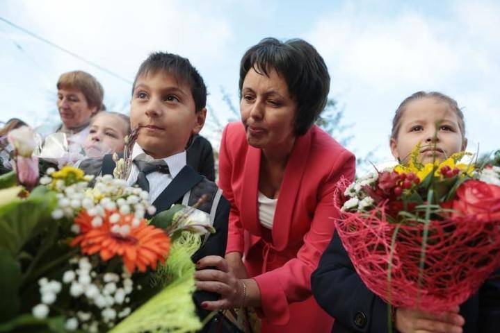 Портал mos.ru напомнил о важных услугах для школьников и их родителей
