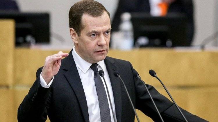 Медведев оценил программу обеспечения жильем брянских врачей