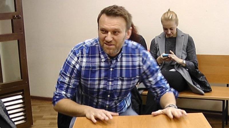 Навальный продолжает продвигать тактику «за кого угодно, кроме «Единой России»