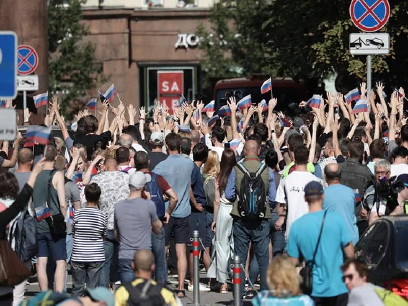 Москвичей хотят лишить родительских прав за участие в митингах протеста