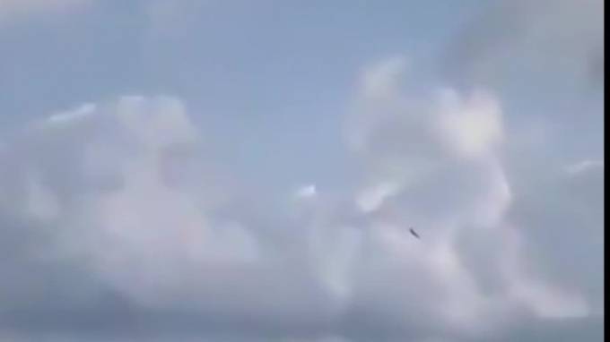 Момент падения самолета C101 ВВС Испании в Средиземное море сняли на видео очевидцы
