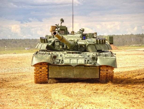 Т-80У, Т-72С, «Тунгуска» и «Тор» были проданы для изучения в США в 90-е годы