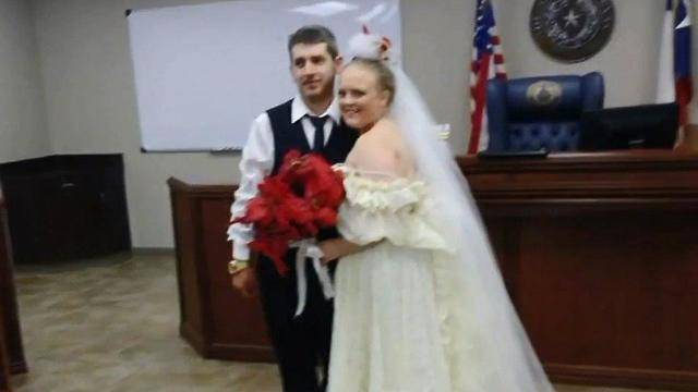 Жених и невеста погибли через 5 минут после заключения брака