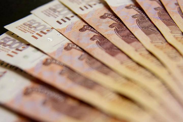 Жители РФ заплатили авансом 245 миллионов рублей налогов
