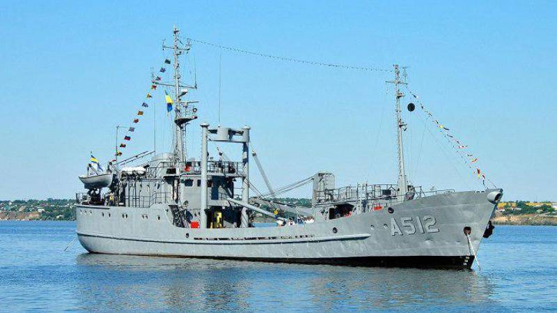 Корабли ВМФ России помиловали украинское военное судно