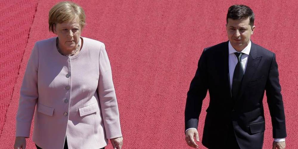 Меркель предложила Путину и Зеленскому провести переговоры