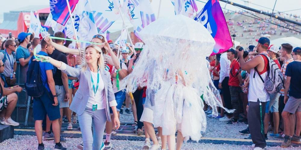 Свыше 4 тысяч деятелей культуры провели арт-шествие на фестивале "Таврида - АРТ"