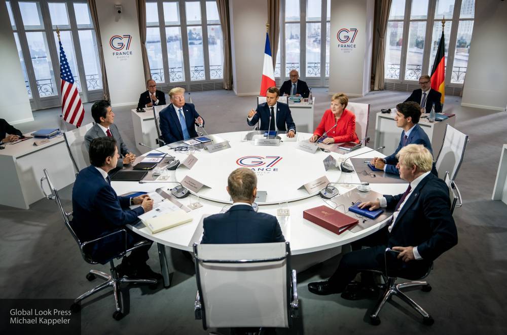 Туск заявил о трудных условиях дискуссии на саммите G7