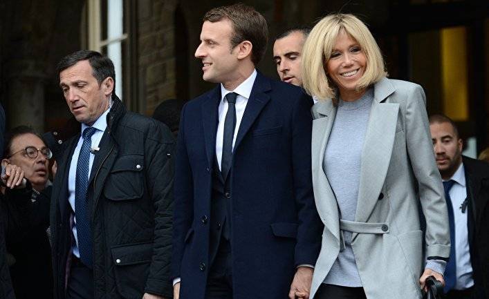 Кризис между Францией и Бразилией: Макрон называет «позорной» критику его жены со стороны Болсонару (Le Figaro, Франция)