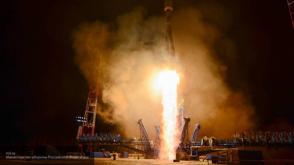 Космонавт из РФ отметил политизированность отказа Европы от ракет «Союз»