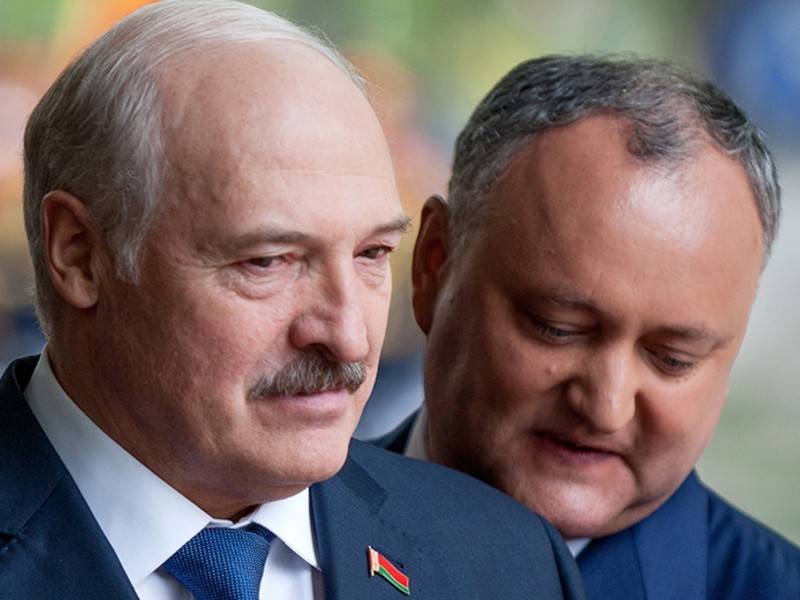 Додон заявил о желании быть похожим на Лукашенко