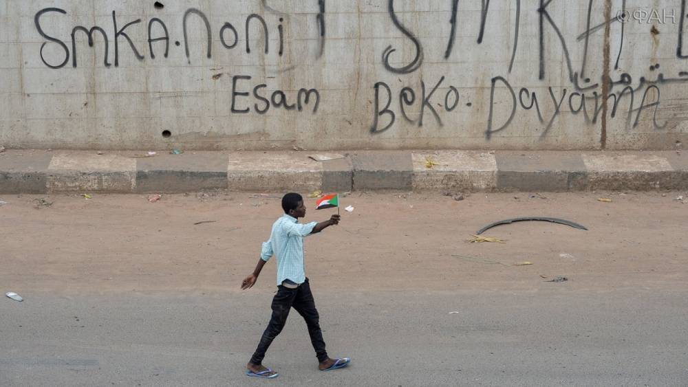 Власти Судана объявили чрезвычайное положение после столкновения племен на востоке страны