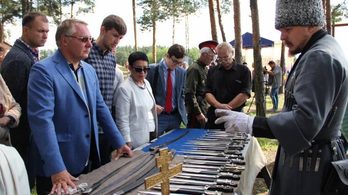 Более 300 петербуржцев посетили третий фестиваль казачьей культуры "Атаманский клинок"