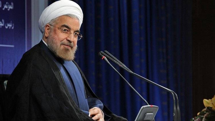 Роухани заявил, что Иран не изменит свою политику в случае сохранения санкций США