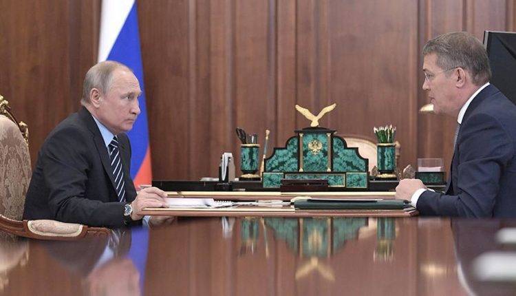 Врио главы Башкирии рассказал Путину об эффективности контрсанкций