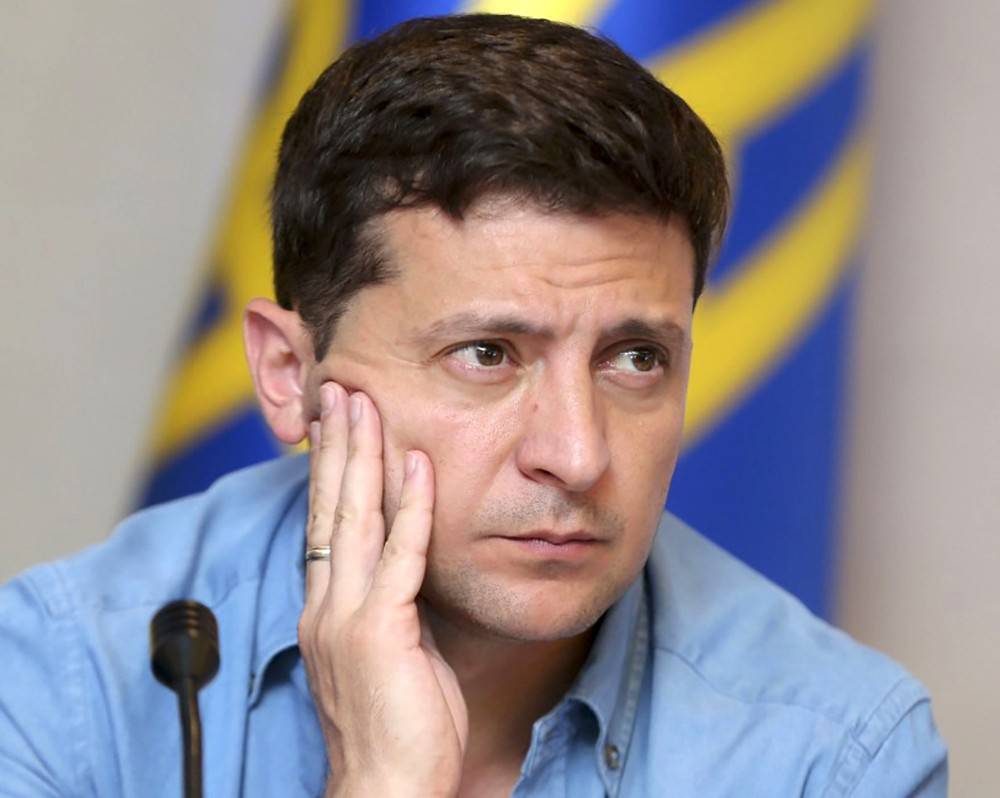 "Перепуганный кролик": Зеленского призвали смелее защищать интересы Украины