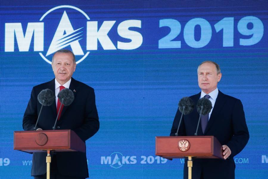 Путин выступил перед участниками и гостями МАКС-2019