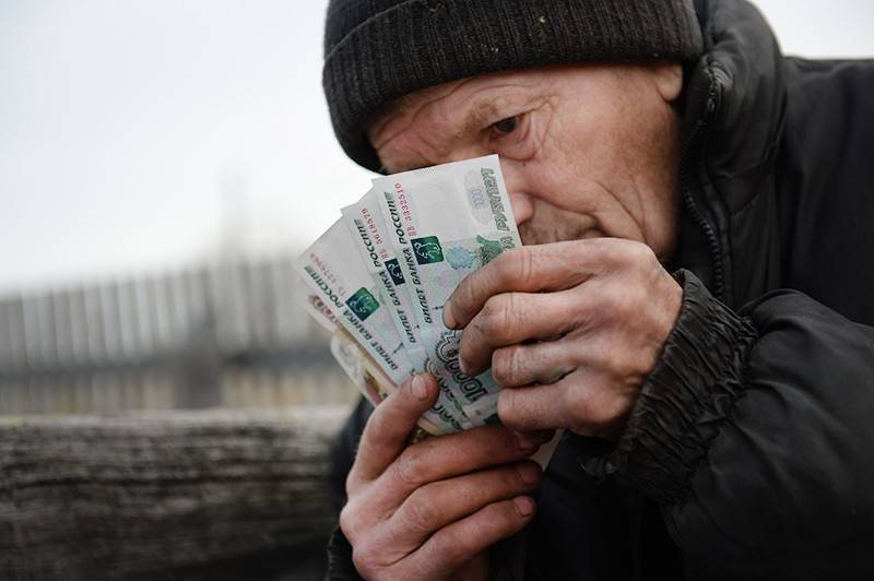 Путина беспокоит медленный рост доходов россиян