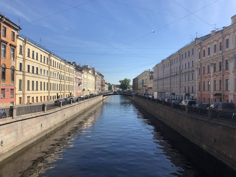 Петербург ожидает ясная и теплая погода во вторник